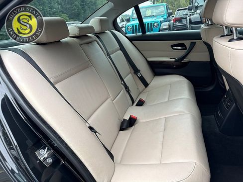 Used 2009 BMW 328i Sedan RWD image 15