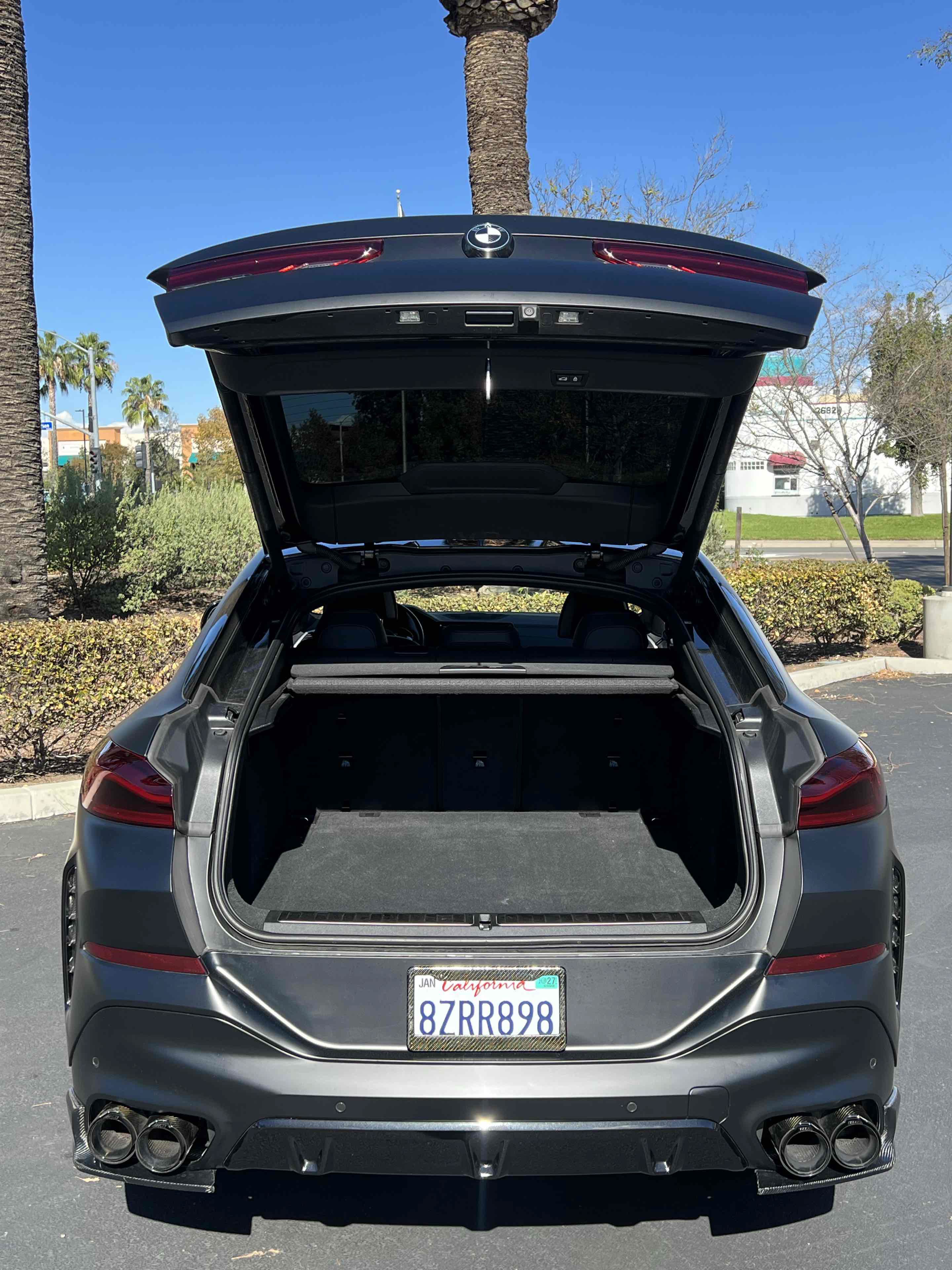 Used 2022 BMW X6 xDrive40i w/ Executive Package AWD/4WD image 14
