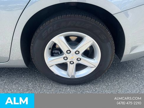 Used 2024 Chevrolet Malibu LT FWD image 6