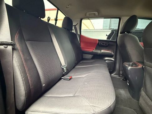 Used 2017 Toyota Tacoma SR5 w/ Tow Package image 17