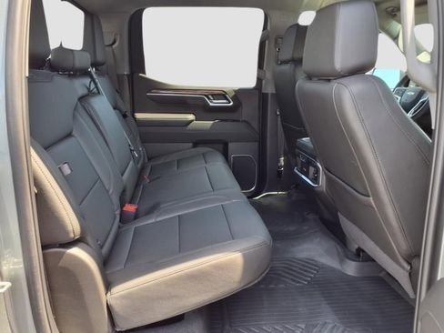 Used 2025 Chevrolet Silverado 1500 LTZ image 14