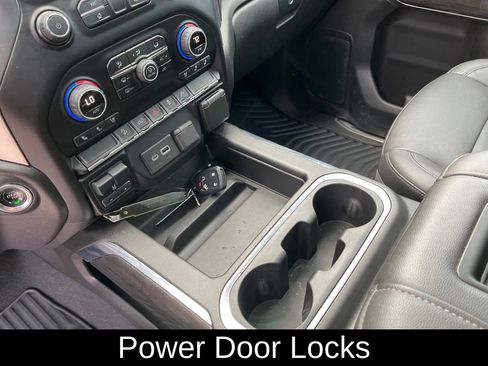 Used 2021 Chevrolet Silverado 2500 LTZ w/ LTZ Convenience Package image 18