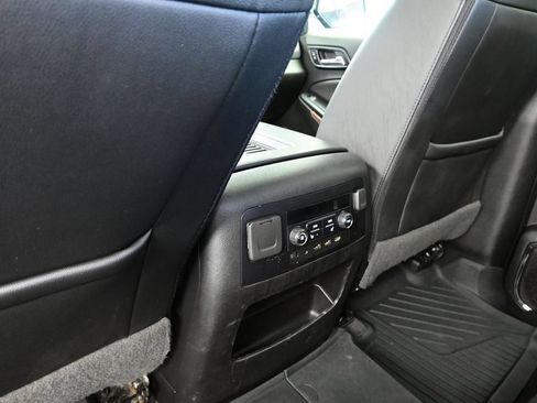 Used 2019 Chevrolet Tahoe Premier AWD/4WD image 19