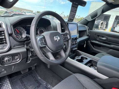 New 2026 RAM 1500 Express AWD/4WD image 19
