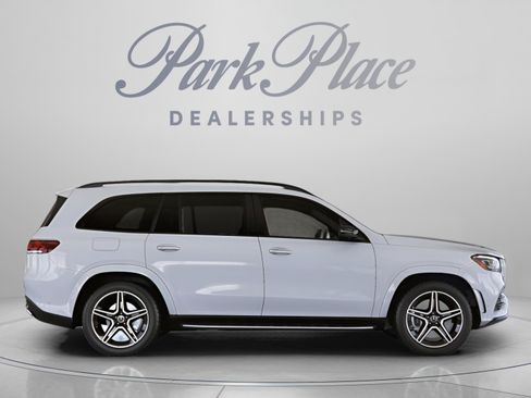 Used 2023 Mercedes-Benz GLS 450 4MATIC image 26