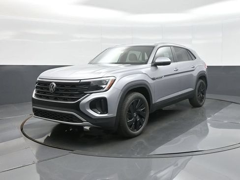 New 2026 Volkswagen Atlas Cross Sport SE AWD/4WD image 3