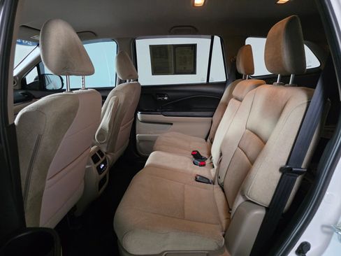 Used 2021 Honda Pilot EX image 15