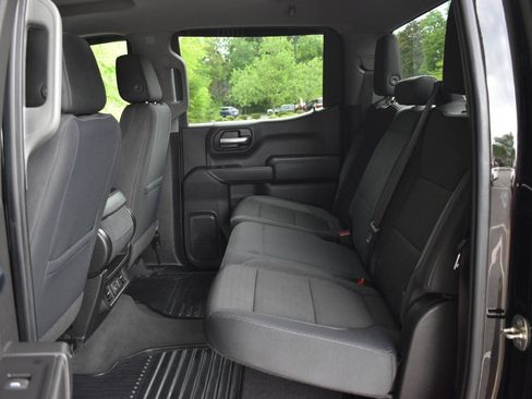 Used 2019 Chevrolet Silverado 1500 LT w/ All-Star Edition AWD/4WD image 10