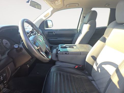 Used 2015 Toyota Tundra SR image 8