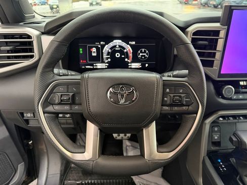 Used 2025 Toyota Tundra Limited image 15