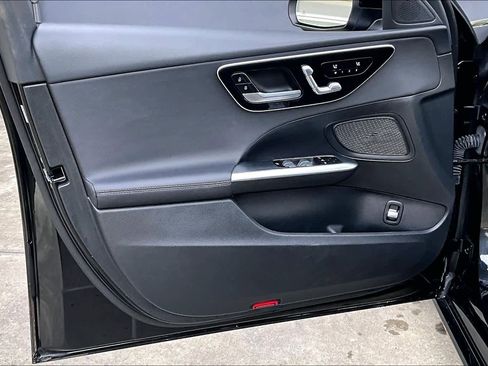 Used 2024 Mercedes-Benz C 300 4MATIC Sedan image 20