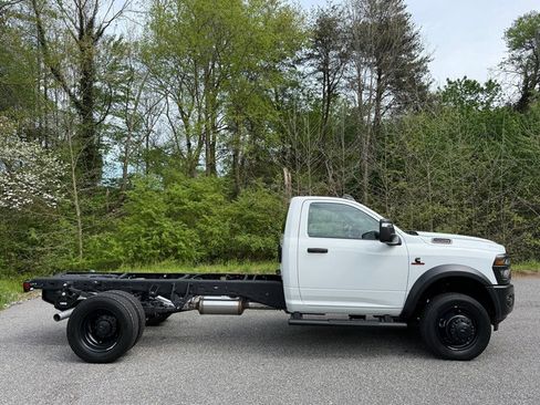 New 2026 RAM 5500 Tradesman AWD/4WD image 5