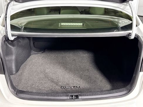 Used 2024 Toyota Corolla LE image 20