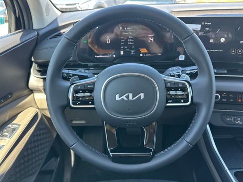 New 2026 Kia Carnival EX FWD image 22