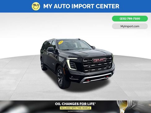 Used 2025 GMC Yukon XL AT4 Ultimate AWD/4WD image 1