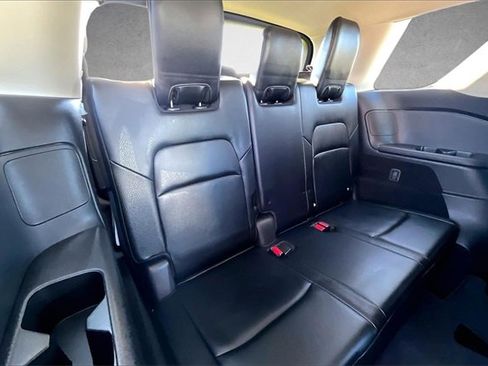 Used 2023 Nissan Pathfinder SL w/ Lighting Package (N92) image 28