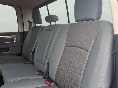 Used 2017 RAM 1500 Big Horn AWD/4WD image 11