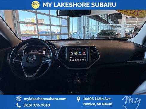 Used 2015 Jeep Cherokee Trailhawk w/ Comfort/Convenience Group image 14