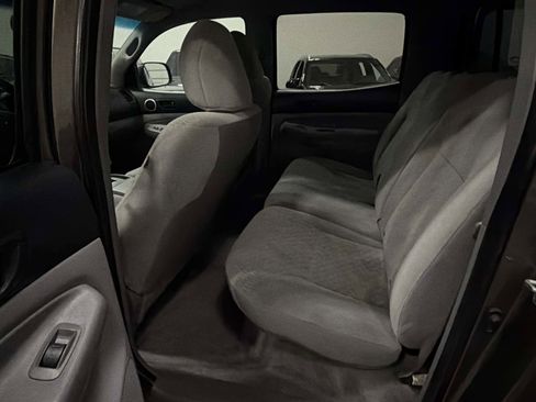 Used 2011 Toyota Tacoma 4x4 Double Cab w/ SR5 Pkg #2 image 10