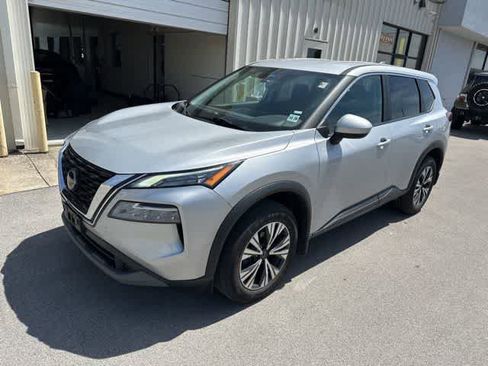 Used 2023 Nissan Rogue SV AWD/4WD image 16