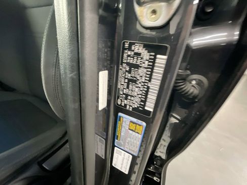 Used 2019 Kia Sorento LX image 31