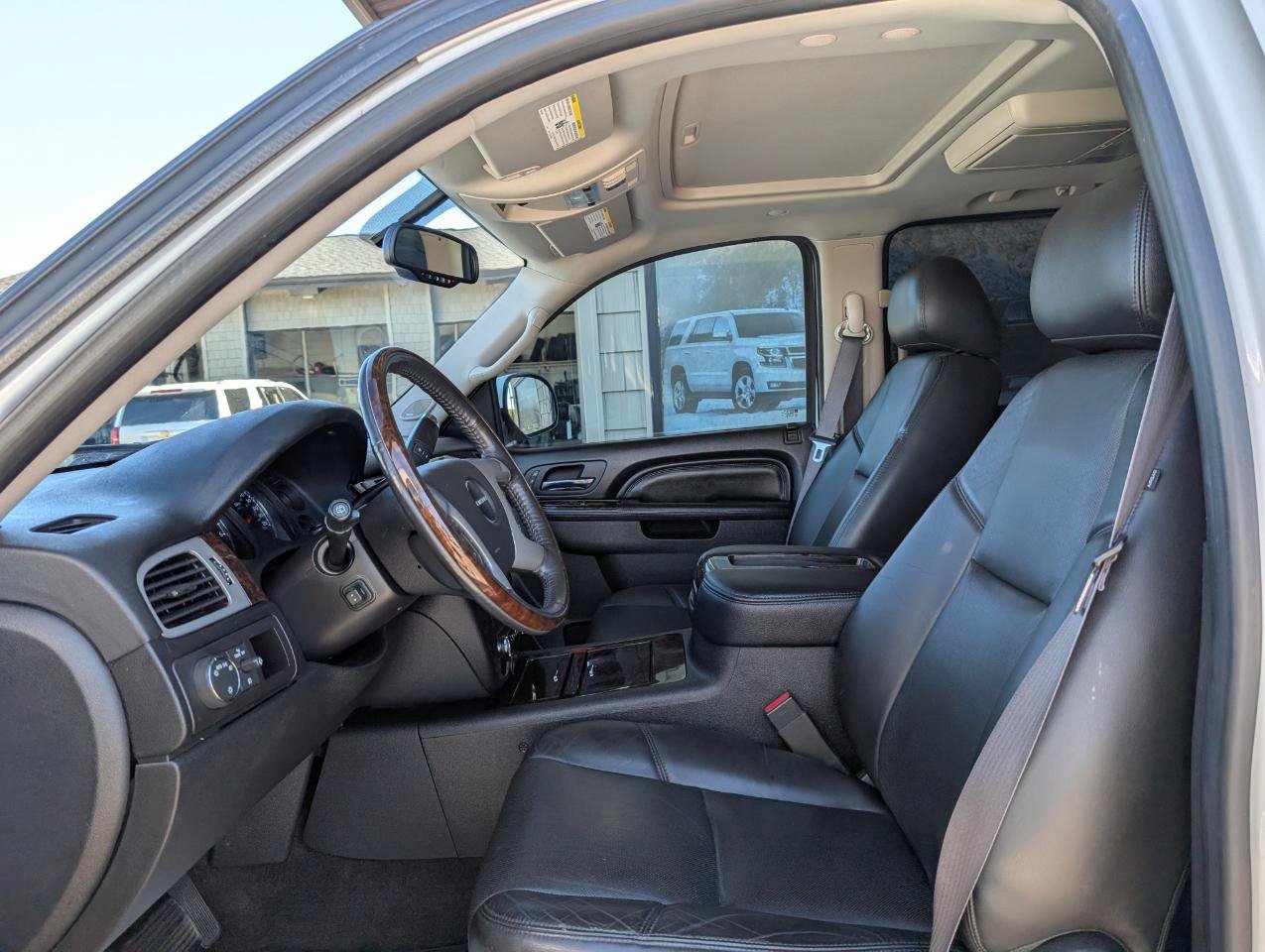 Used 2013 GMC Yukon Denali RWD image 13