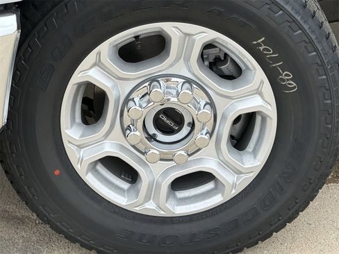 New 2026 Ford F250 XLT w/ FX4 Off-Road Package image 30