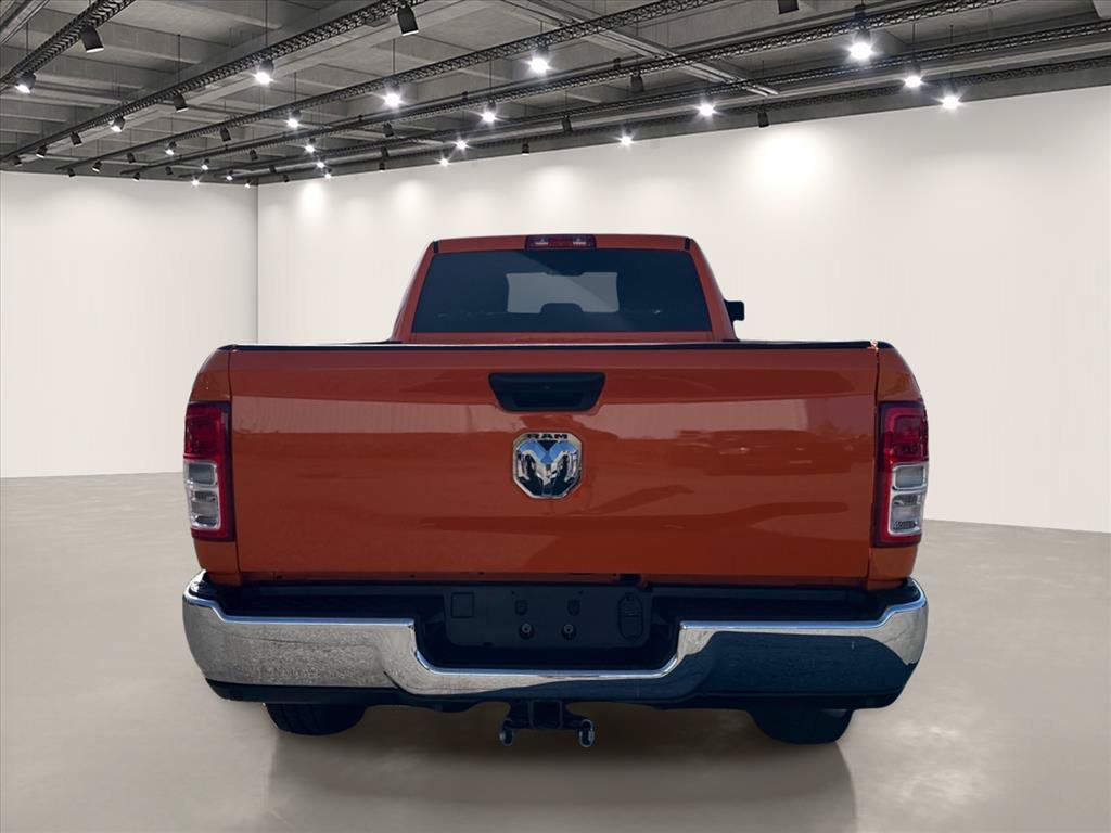 Used 2024 RAM 2500 Tradesman w/ Chrome Appearance Group AWD/4WD image 6