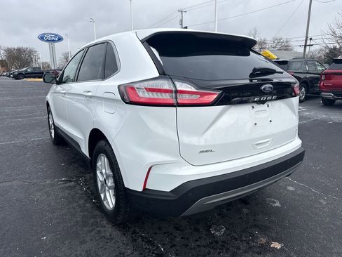 Used 2024 Ford Edge SEL w/ Convenience Package image 9