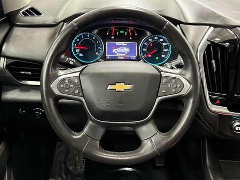 Used 2020 Chevrolet Traverse LT w/ Driver Confidence II Package image 17