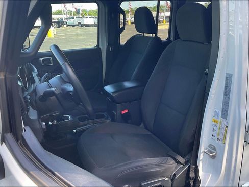 Used 2018 Jeep Wrangler Unlimited Sport S AWD/4WD image 22