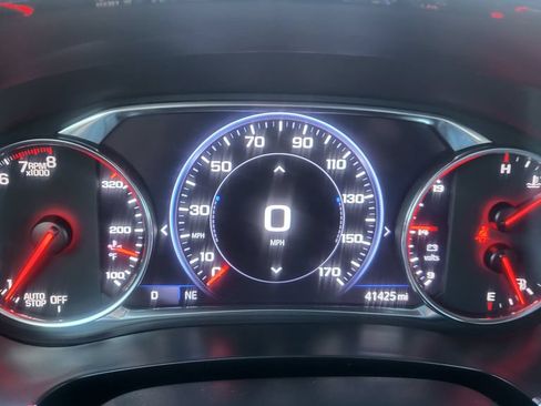 Used 2023 Chevrolet Traverse High Country FWD image 33