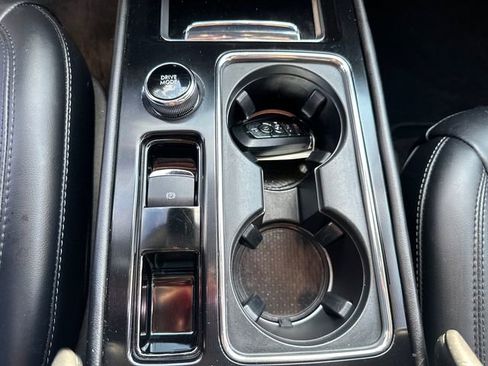 Used 2021 Lincoln Corsair AWD w/ Equipment Group 101A image 32