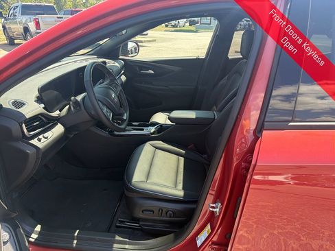 Used 2024 Buick Envista Sport Touring w/ Convenience I Package FWD image 11