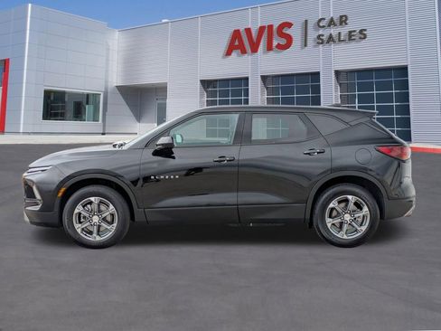 Used 2025 Chevrolet Blazer LT image 10