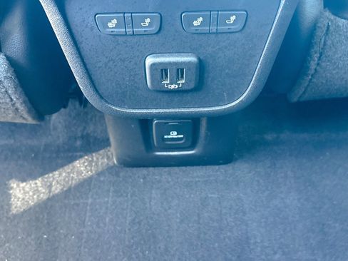 Certified 2020 Chevrolet Equinox Premier image 26