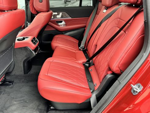 New 2025 Mercedes-Benz GLS 63 AMG 4MATIC image 33