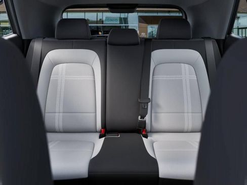 New 2026 Hyundai Venue SEL FWD image 12