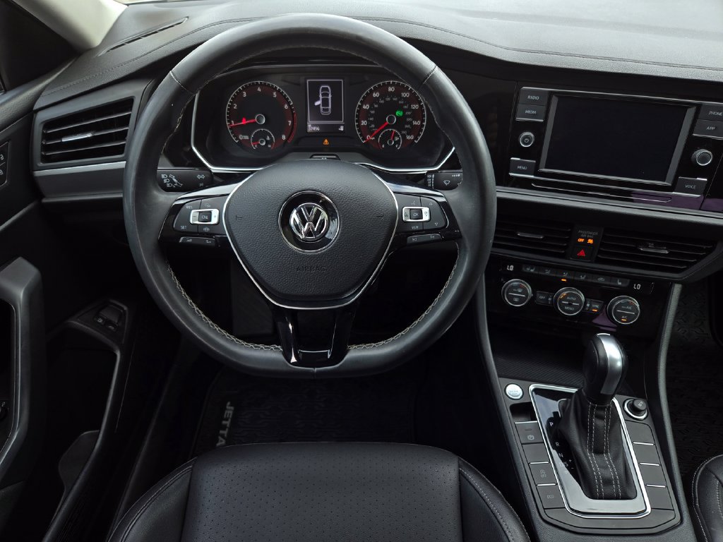 Used 2021 Volkswagen Jetta SE FWD image 15