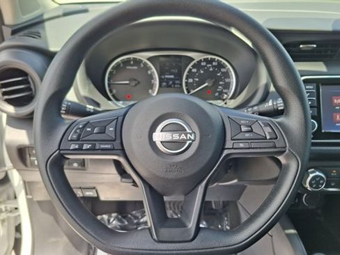 Certified 2025 Nissan Kicks Play S FWD image 11