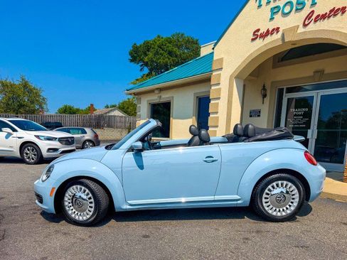 Used 2015 Volkswagen Beetle 1.8T FWD image 23