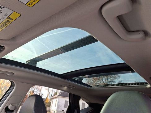 Used 2022 Hyundai Tucson Limited image 13