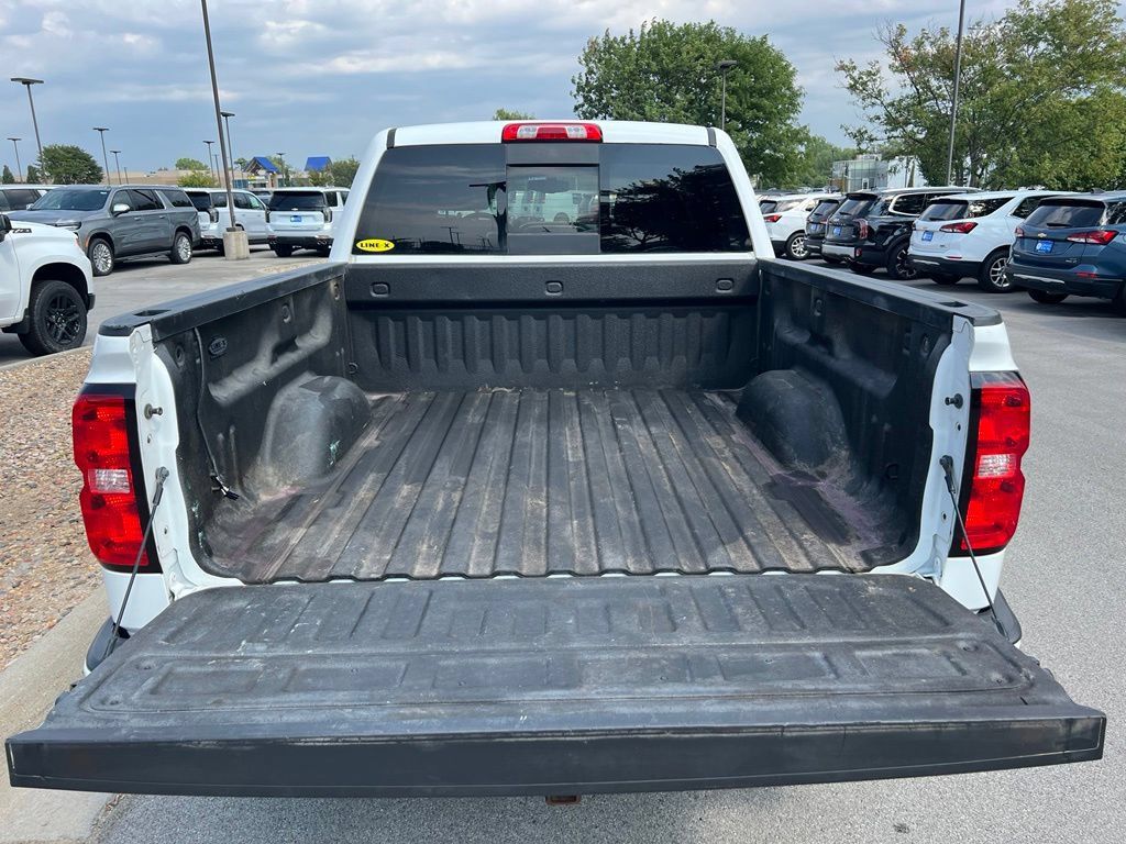 Used 2018 Chevrolet Silverado 1500 LT w/ All Star Edition AWD/4WD image 22