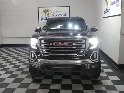 Used 2019 GMC Sierra 1500 SLT w/ SLT Premium Plus Package AWD/4WD image 3