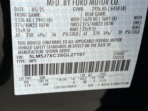 New 2025 Lincoln Aviator Reserve w/ Equipment Group 201A image 32