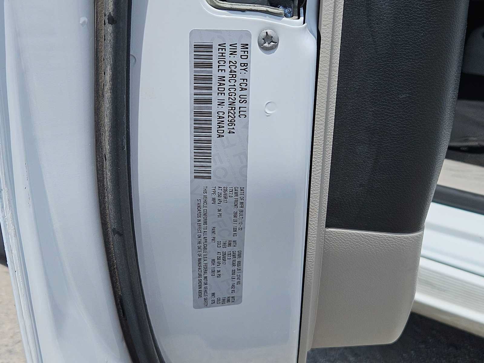 Used 2022 Chrysler Voyager LX FWD image 27