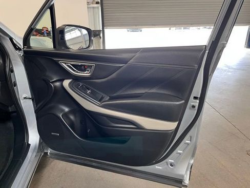 Used 2023 Subaru Forester Limited image 12