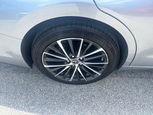 Used 2025 Lexus ES 350 w/ Premium Package FWD image 11