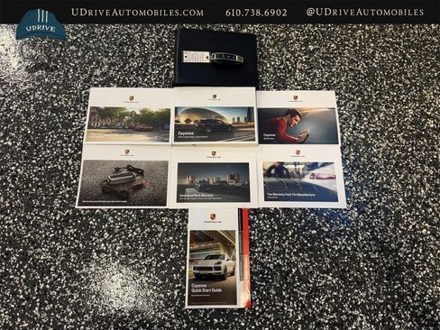 Used 2022 Porsche Cayenne AWD/4WD image 58