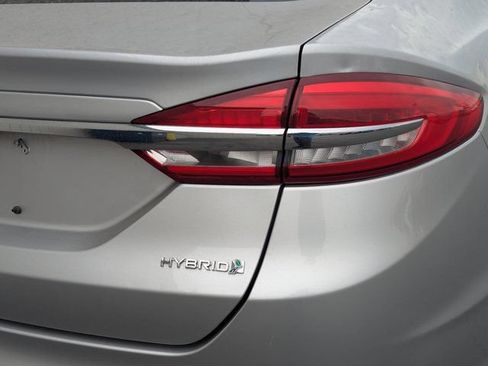 Used 2018 Ford Fusion S FWD image 4